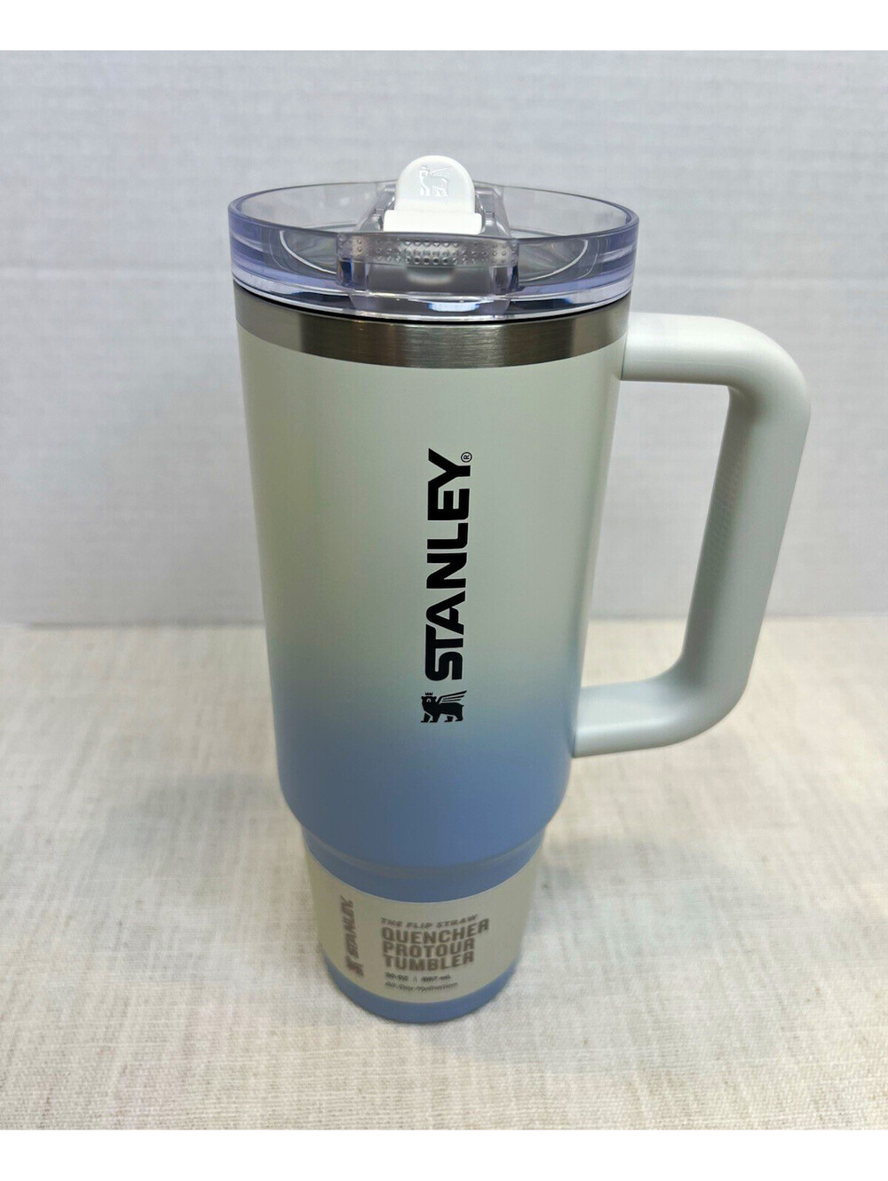 Stanley Quencher ProTour Tumbler w/ Handle / Lid | 30 oz Blue Gradient
